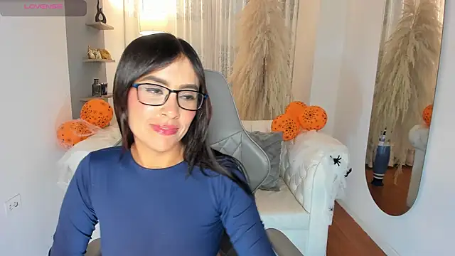 Natalia Leon8 online show from October 6, 4:40 am