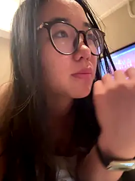 luluya1314 online show from October 17, 3:59 pm