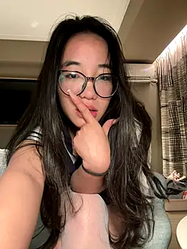 luluya1314 online show from November 1, 2:32 pm