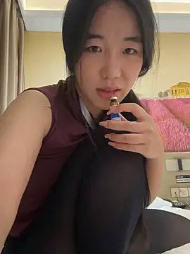 luluya1314 online show from October 31, 2:21 pm