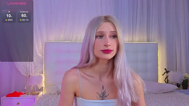 Monica Leen online show from March 2, 6:25 am