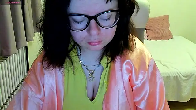 MilisaSweet777 online show from December 20, 11:31 pm