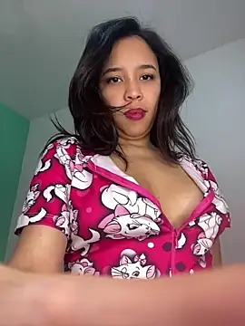 Snapshot of Esmeraldagh_ chatting on October 8, 1:48 pm Esmeraldagh online show from October 8, 1:48 pm