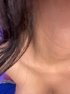 Snapshot of Esmeraldagh_ chatting on September 23, 12:14 pm Esmeraldagh online show from September 23, 12:14 pm