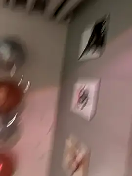 Aliciawhitee online show from October 9, 11:53 pm