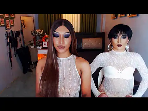 MystiqueQueen online show from November 14, 9:20 am