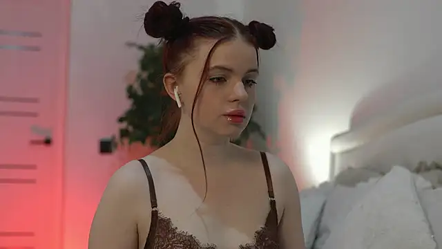 ambershoney online show from March 28, 9:57 pm