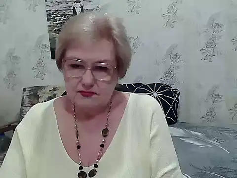 Renata62011 online show from April 18, 11:02 am