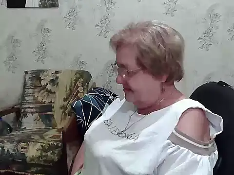 Snapshot of Renata62011 chatting on September 15, 4:14 pm Renata62011 online show from September 15, 4:14 pm