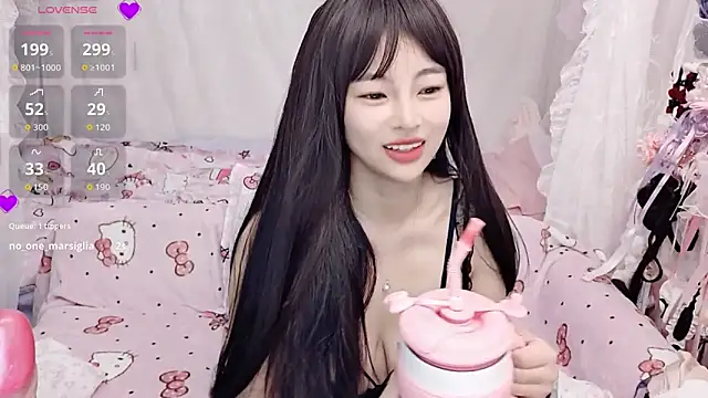 9aunatiis online show from April 5, 10:20 pm