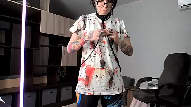 HighelikeGirl online show from October 20, 11:02 am