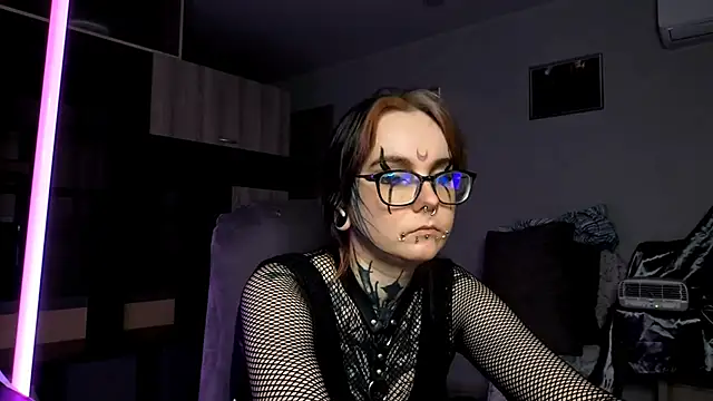 HighelikeGirl online show from October 7, 2:54 pm