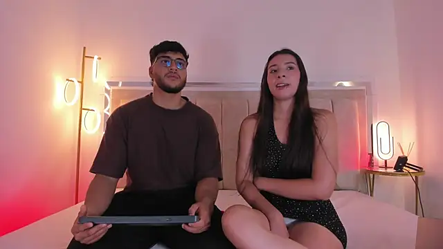MikeandLucy online show from October 16, 1:36 pm
