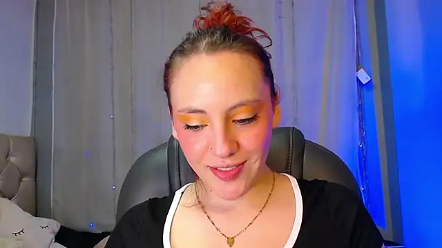 Lulugh  online show from November 14, 7:36 pm