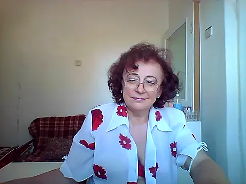 Julia54391 online show from September 21, 10:58 am