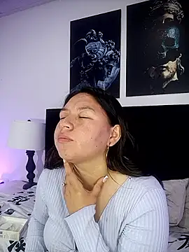 BellaRoux1 online show from September 13, 12:35 pm