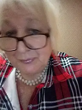 Alexia64231 online show from November 5, 2:44 pm