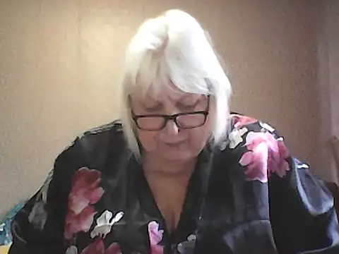 Alexia64231 online show from March 20, 6:40 am