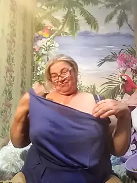 Snapshot of MargaritaSweet51 chatting on October 13, 8:33 pm MargaritaSweet51 online show from October 13, 8:33 pm