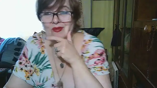 Snapshot of VeronicaGold511 chatting on September 30, 7:36 am VeronicaGold511 online show from September 30, 7:36 am