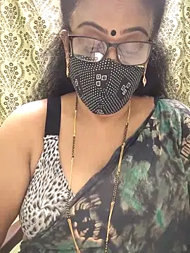 sweet-lotus online show from October 18, 7:04 pm