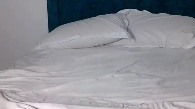 angelinhaaa online show from November 2, 3:54 am