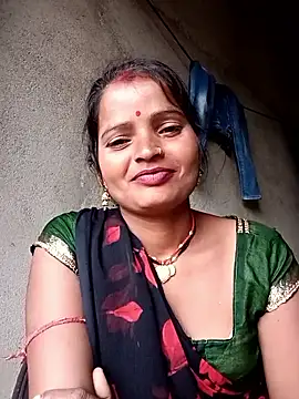 Snapshot of Neelamt12 chatting on September 16, 1:13 am Neelamt12 online show from September 16, 1:13 am
