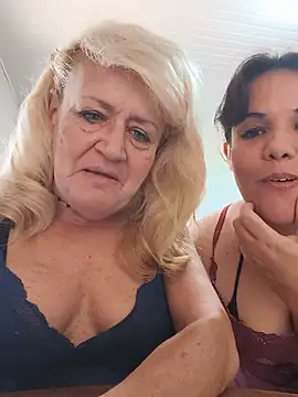 Bellapotencia1985 online show from July 28, 11:39 am