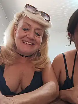 Bellapotencia1985 online show from July 1, 12:48 pm