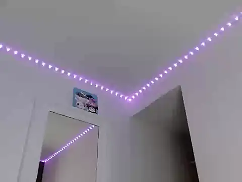 reina reina online show from September 27, 12:07 am