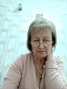 AlikaSwan5821 online show from March 1, 10:20 pm