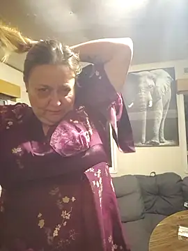 Misspapillon1840 online show from November 6, 6:03 pm