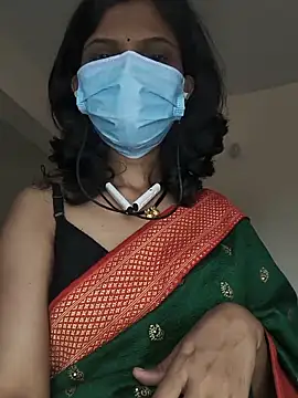 Shivani2002 online show from June 20, 10:30 am