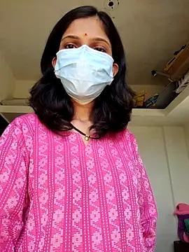 Shivani2002 online show from March 7, 8:32 am