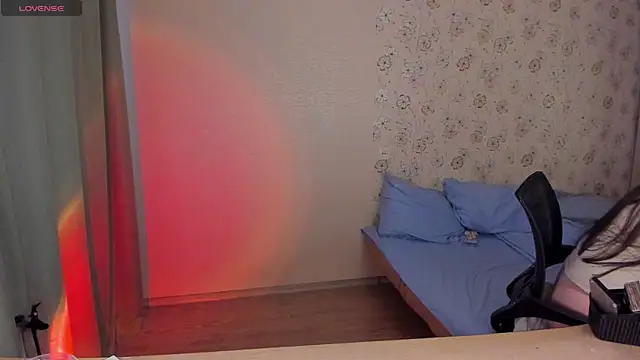 Alice next door online show from March 22, 3:07 pm