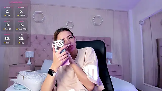 MadisonSky  online show from October 23, 1:06 pm