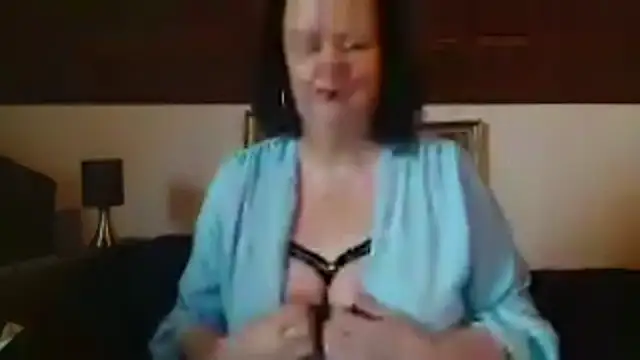 TiffanyMature online show from October 16, 7:11 am