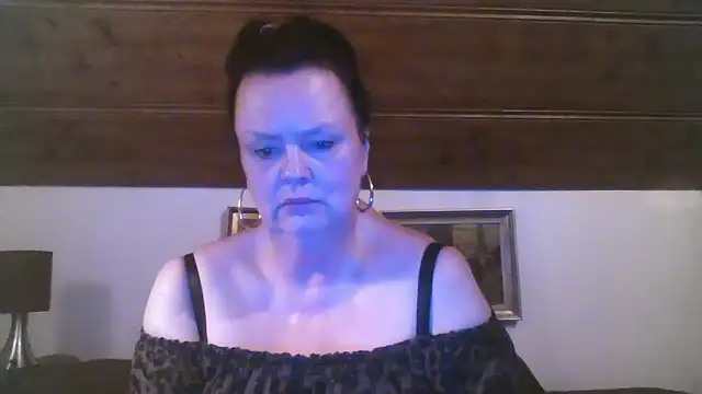 TiffanyMature online show from September 17, 8:29 pm