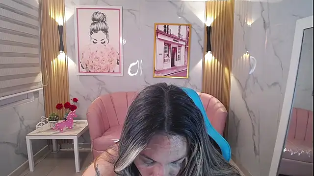 Jade Jones a online show from December 18, 4:39 am