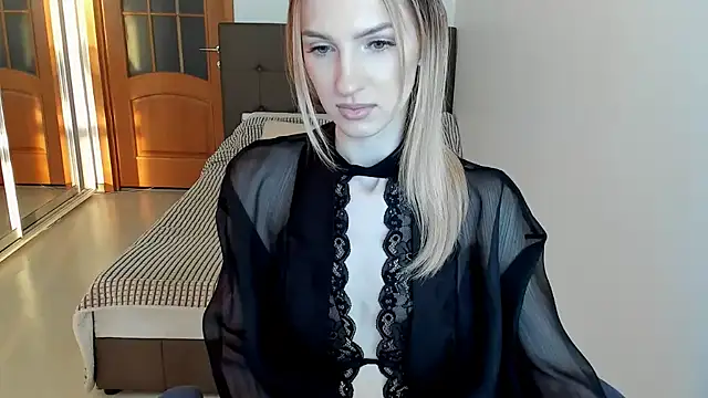 Snapshot of AndrianaBelle chatting on September 18, 3:32 pm AndrianaBelle online show from September 18, 3:32 pm