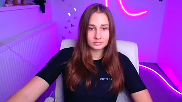 Stefanie Sweet online show from November 8, 6:51 am