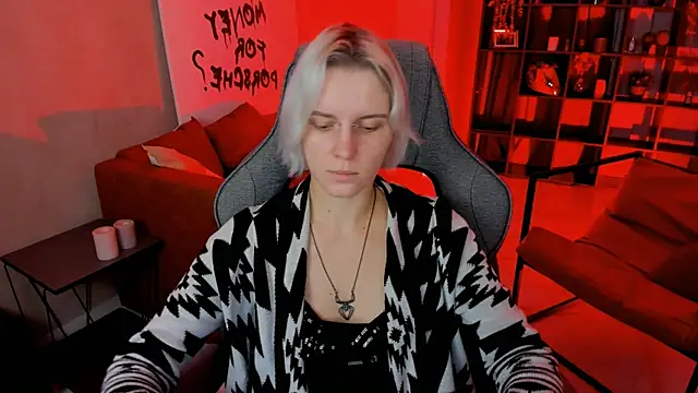 BethanyCloud online show from October 31, 2:46 am