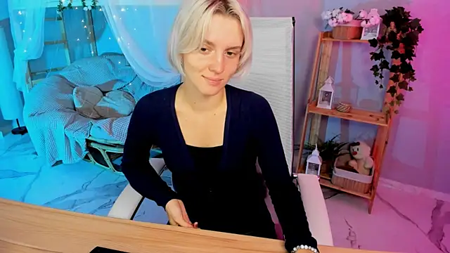 BethanyCloud online show from October 5, 6:40 am