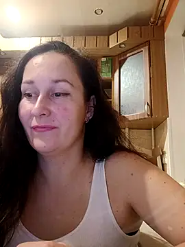 Amandda  online show from October 7, 6:01 pm