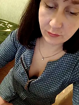 Amandda  online show from April 29, 4:31 pm