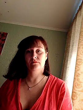 Amandda  online show from May 2, 2:20 pm