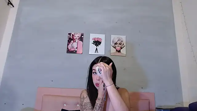 Olivia Spear online show from October 6, 12:33 pm