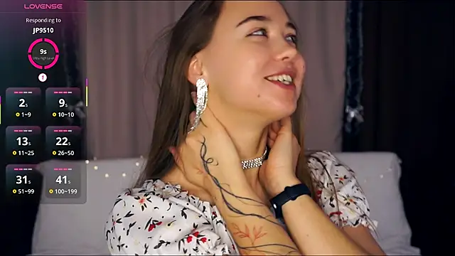 KayleenCurtis online show from December 14, 5:24 am