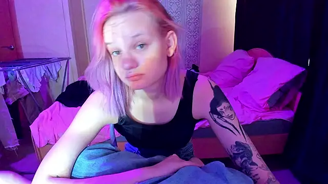 Elieiza xo online show from February 17, 9:30 am