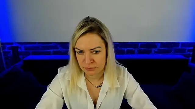 Anna Snows online show from October 23, 6:08 am